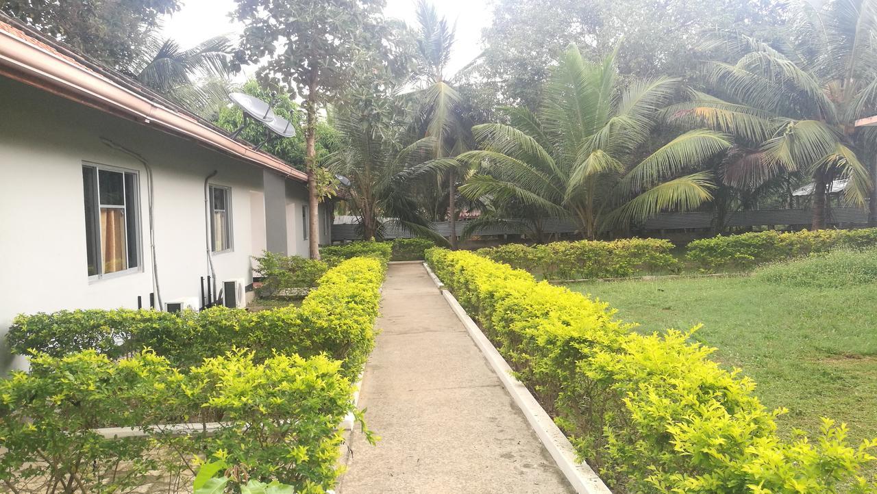 Hotel Friends Paradise Kilinochchi Exterior foto